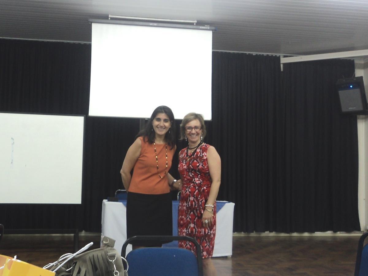 Casos clínicos são apresentados em aula