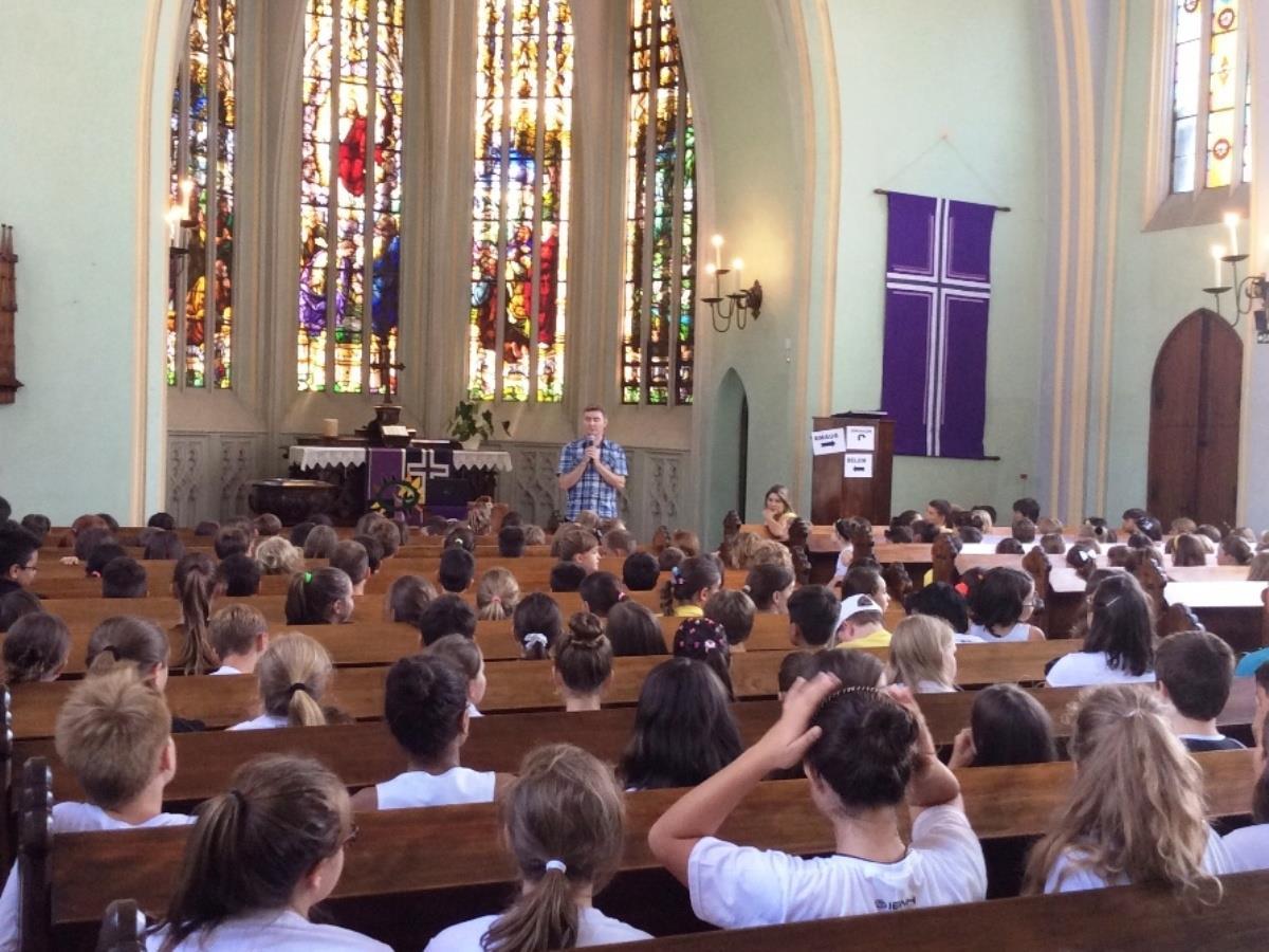 Culto com Meditação é realizado para o Ensino Fundamental