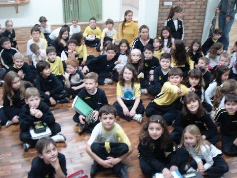 Estudantes da Unidade Oswaldo Cruz visitam o Museu do Índio TüKuna