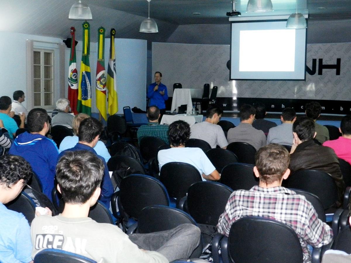 Palestra “O futuro com Teles...” reuniu participantes