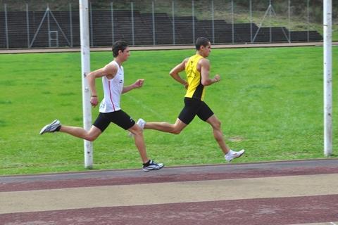 Atletismo da IENH conquista 20 medalhas