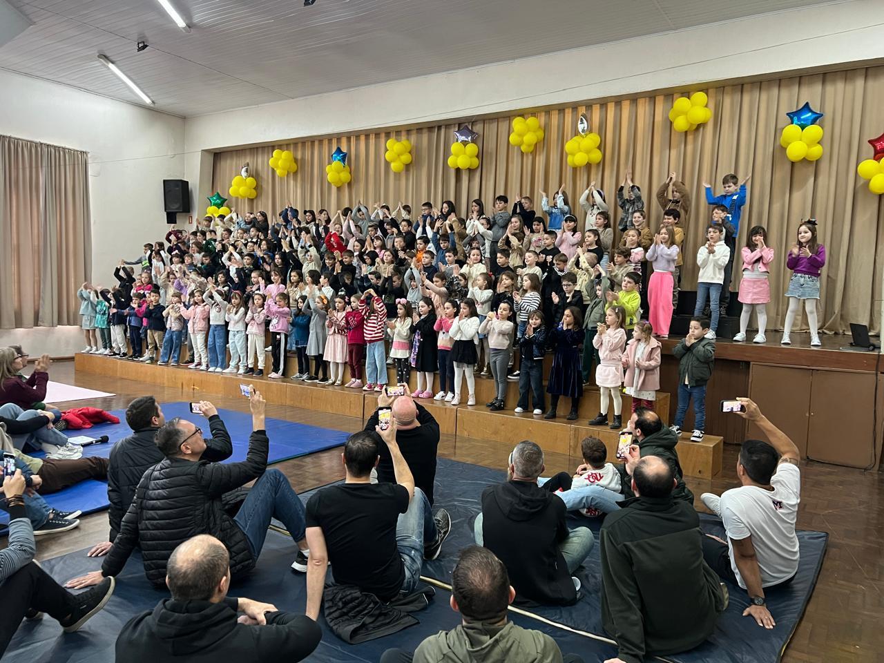 Pais recebem homenagem especial nas Unidades Pindorama e Oswaldo Cruz 