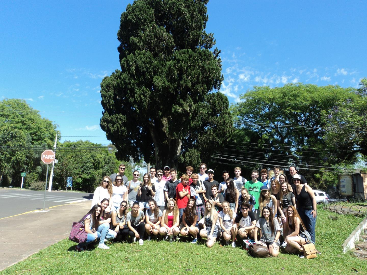 Porto Alegre é sala de aula ao ar livre para alunos das 3ªs séries da IENH