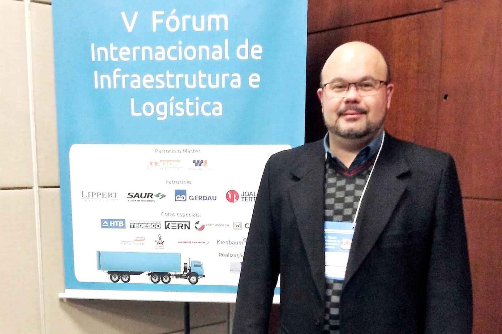 Professor da IENH participa do V Fórum Internacional de Infraestrutura e Logística