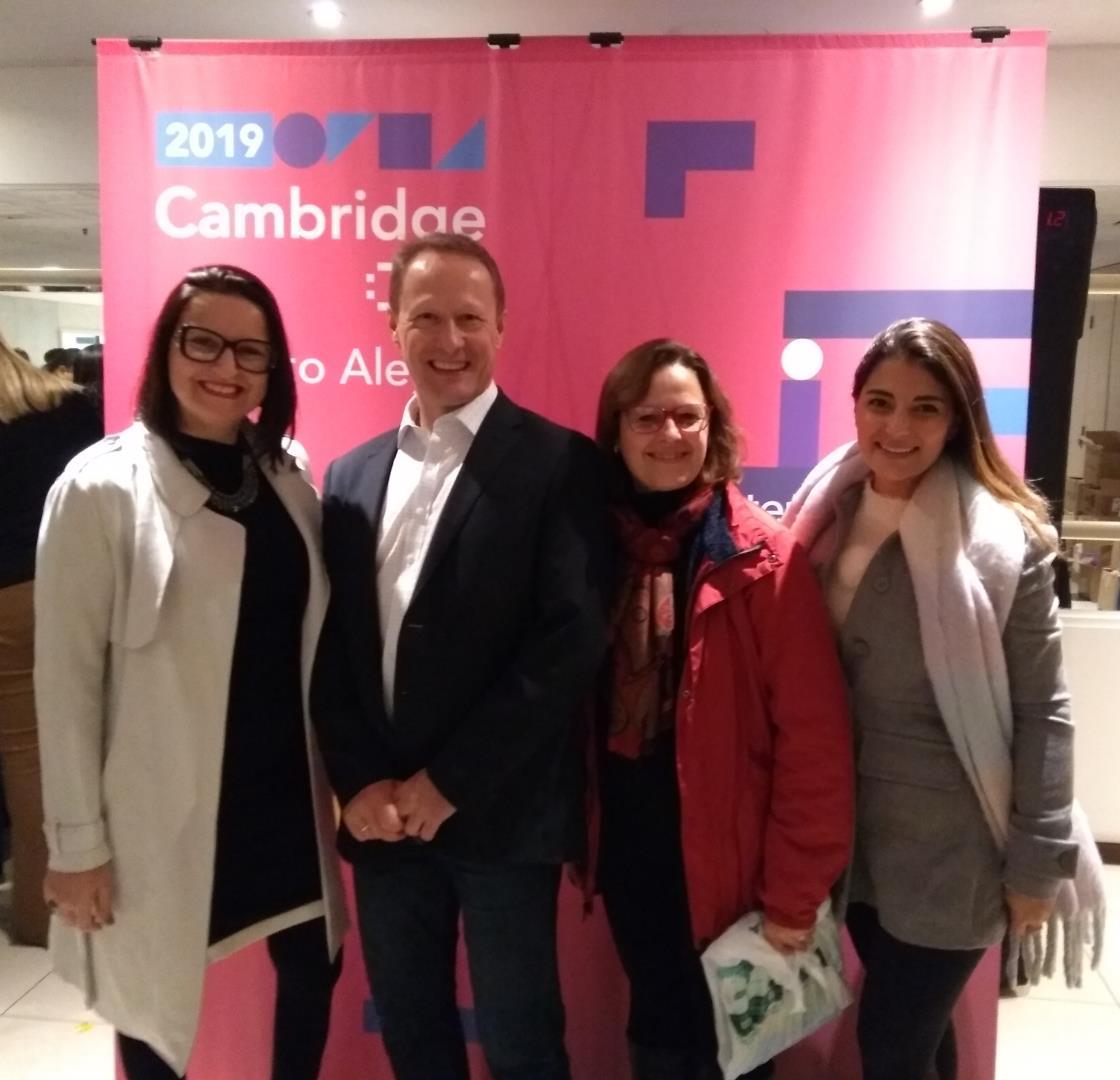 Professoras da IENH participam de Cambridge Day em Porto Alegre