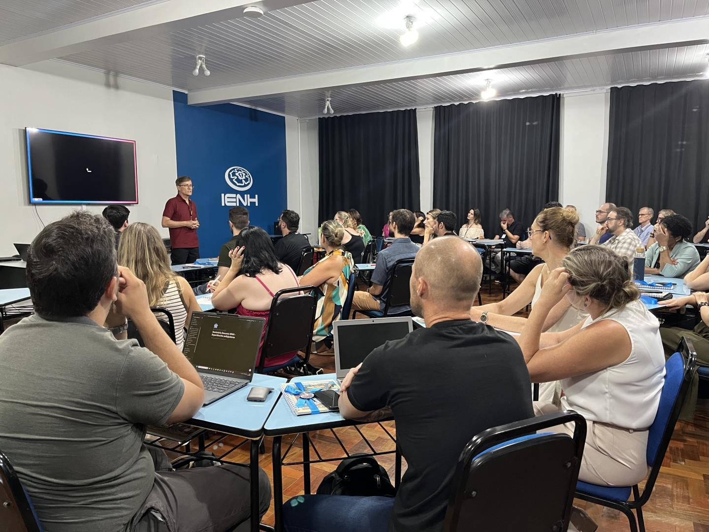 Experiências inovadoras na educação é tema do Seminário Docente da Faculdade e Cursos Técnicos