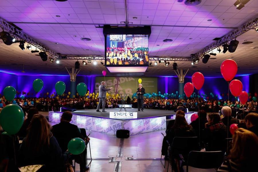 Representantes da IENH participam do 14º Congresso do Ensino Privado Gaúcho do SINEPE/RS