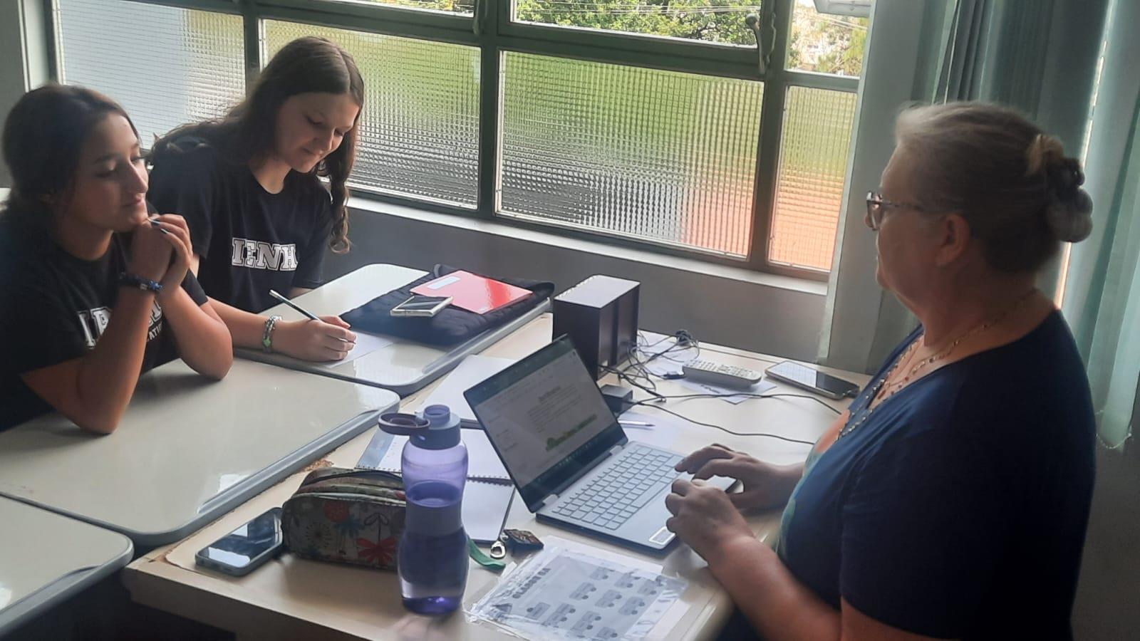 Sábado letivo na Unidade Fundação Evangélica foi dedicado a Iniciação Científica 