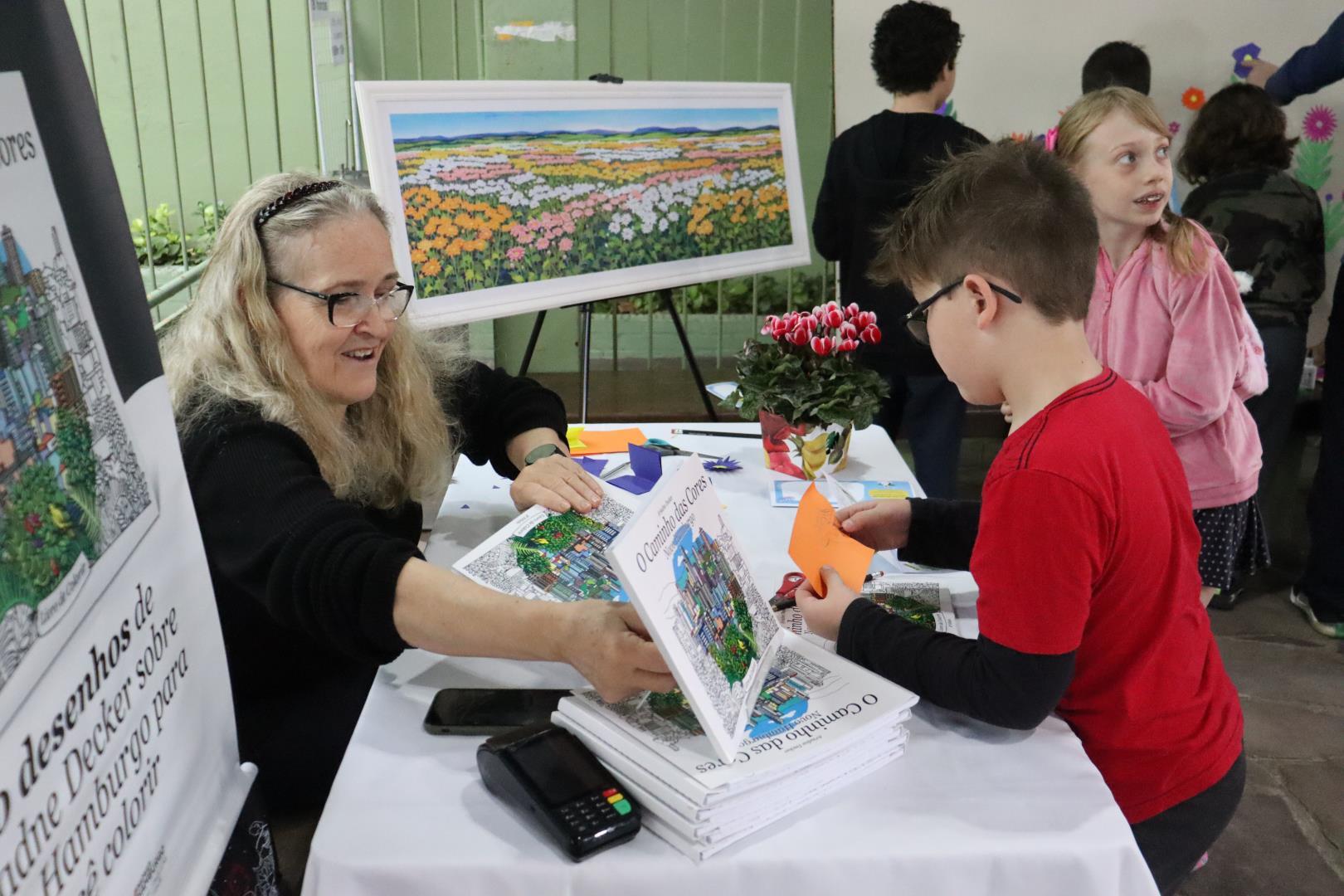 Semana de Arte e Literatura da Unidade Oswaldo Cruz encerra com presença de alunos e famílias