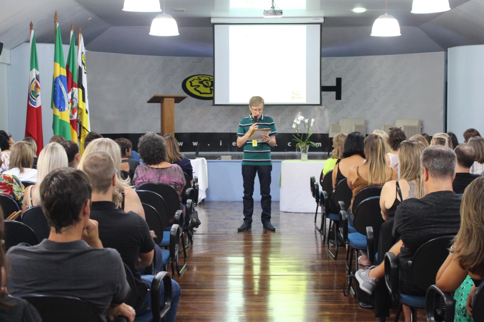 Seminário Pedagógico marca o início das atividades para os professores da Educação Básica