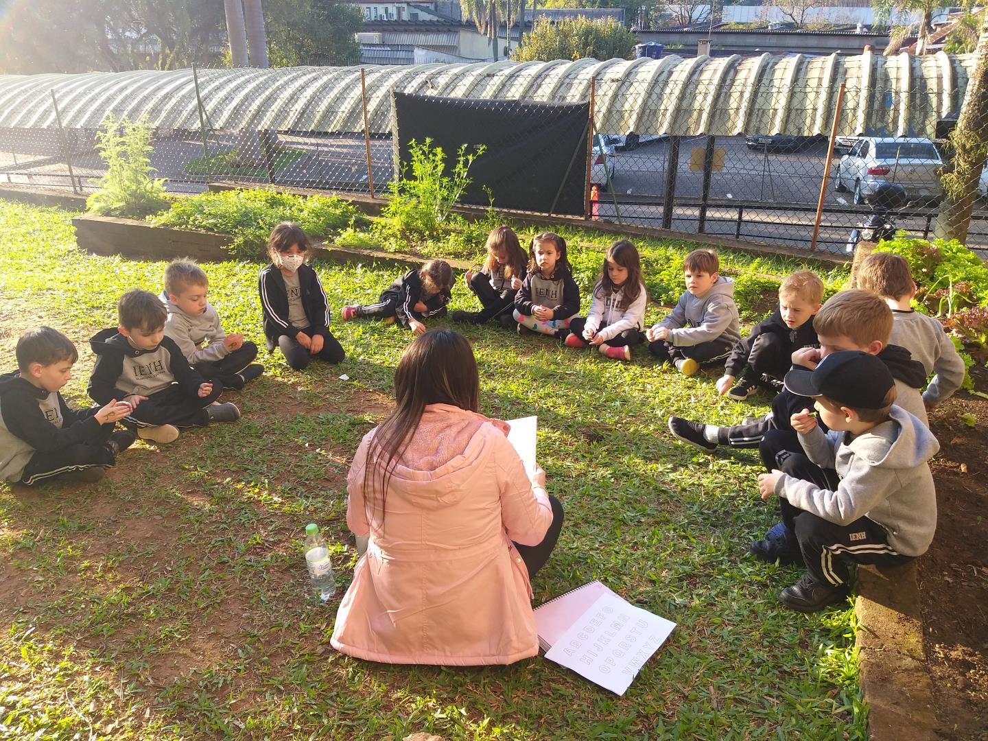 Turma do Nível 5C da Unidade Pindorama promove “amigo secreto das letras”