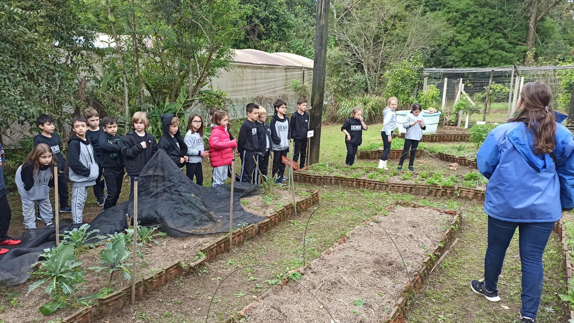 Turmas dos 2ºs anos da Unidade Pindorama visitam o CEAES