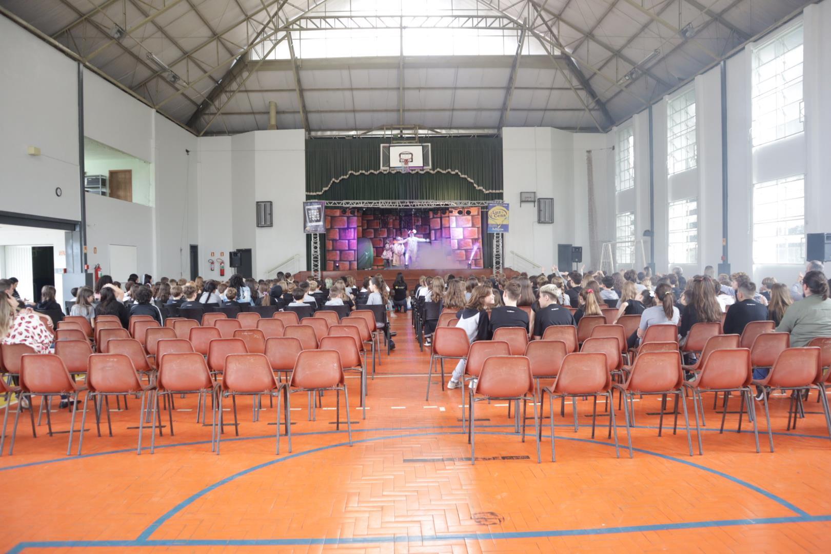 Unidade Pindorama organiza teatros alusivos à semana da criança