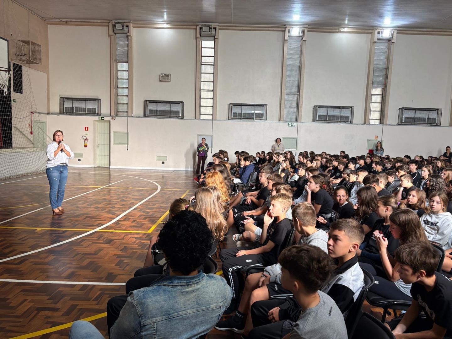 Unidades da IENH realizam atividades cívicas em homenagem a Novo Hamburgo