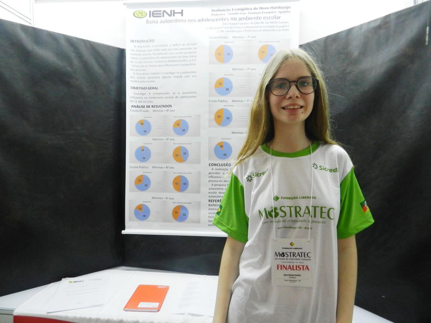 Estudante da IENH participa de feira de ciências em Pernambuco