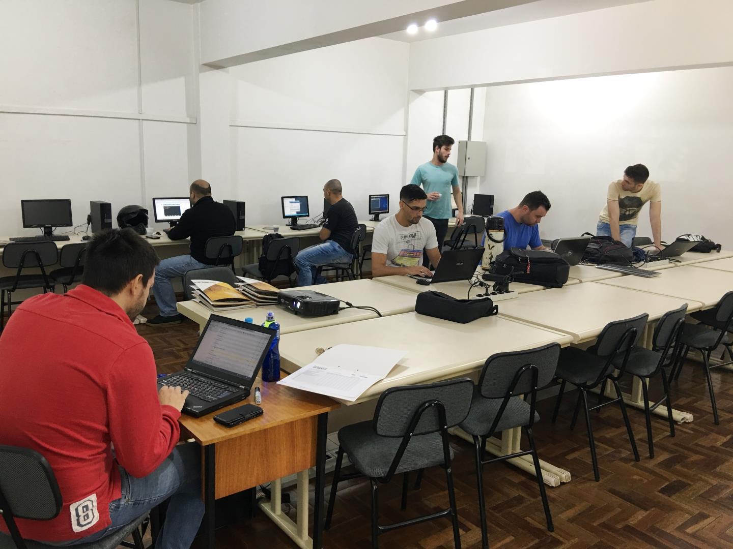 Módulo I do Curso de Extensão em Administração de Servidores Linux inicia na Faculdade IENH