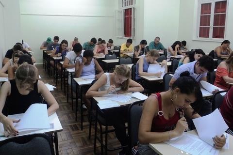 Prova de seleção para Bolsas de Estudos