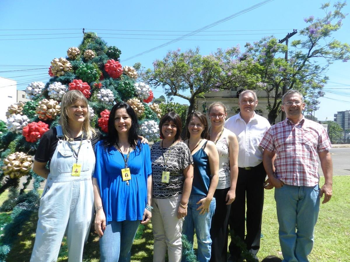 IENH cria árvore de Natal para a CDL