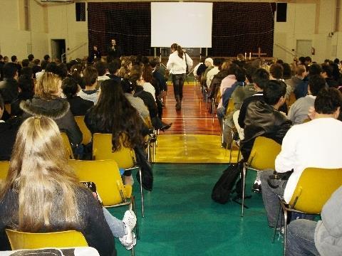 Estudantes dos Cursos Técnicos e Ensino Superior participam de Momento de Reflexão